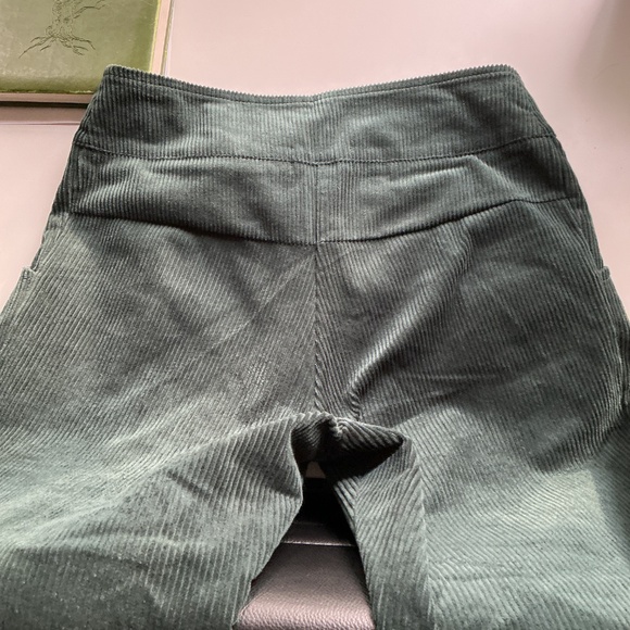 Allison wonderland Cagney cords - Picture 5 of 5